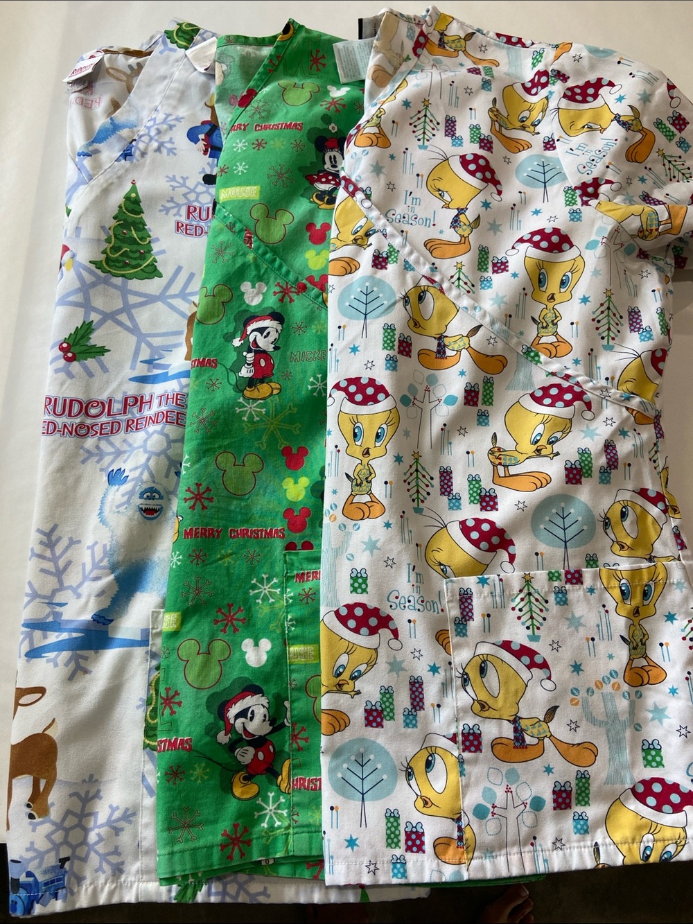 3 Holiday scrubs, Disney, Looney Tunes,&Rudolph Sz M